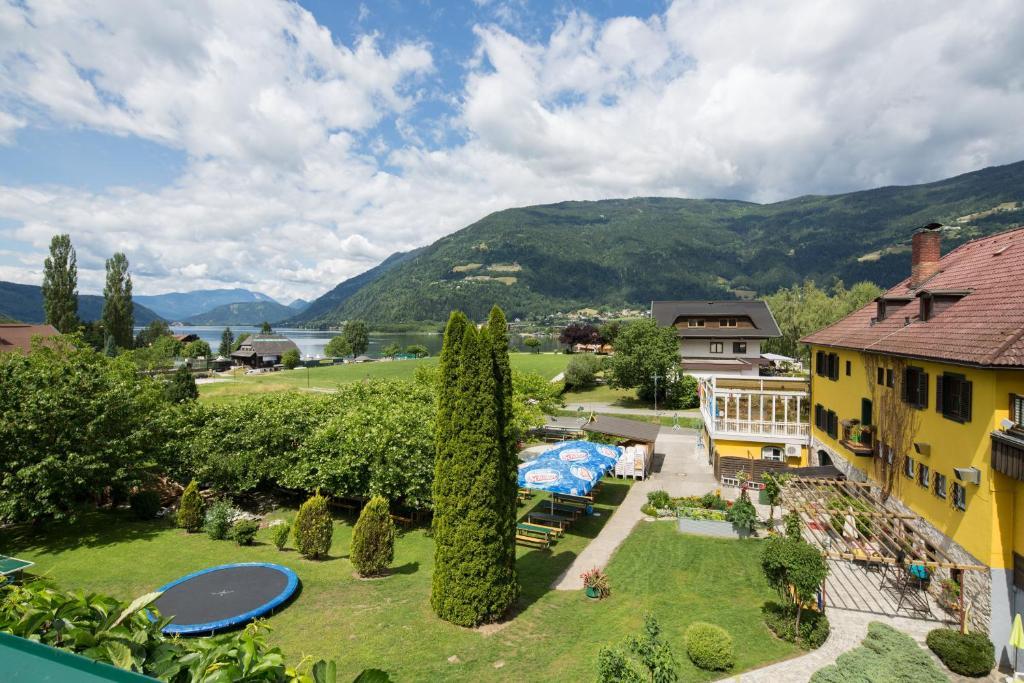 Gaestehaus Krappinger/Pizzeria Mamma Mia Ossiach Kamer foto