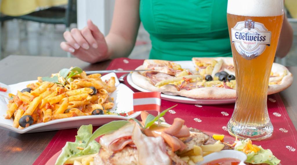 Gaestehaus Krappinger/Pizzeria Mamma Mia Ossiach Buitenkant foto